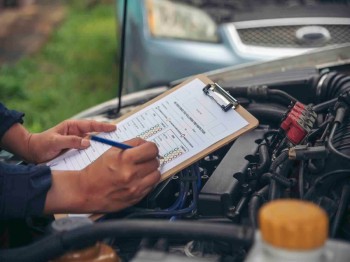 Auto zonder APK zelf naar de autosloperij brengen, mag dat?